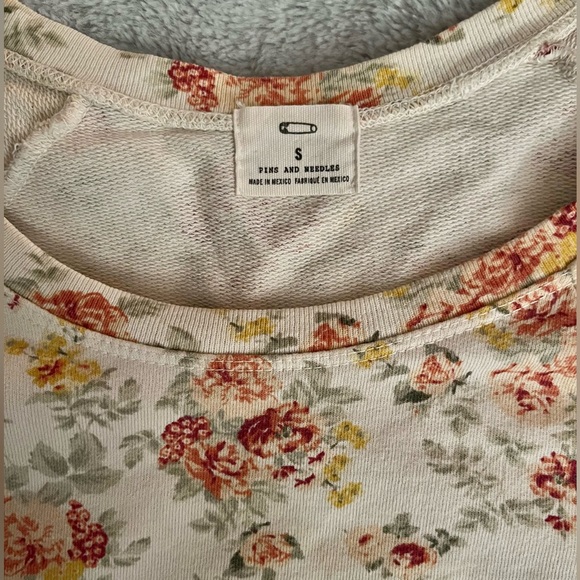 Floral print oversized sweatshirt - Picture 2 of 3